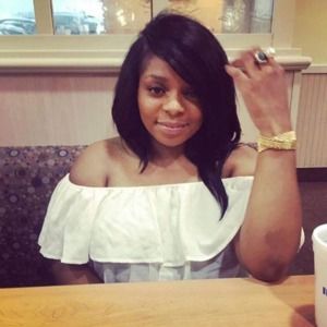 Meet your Posher, Latoya